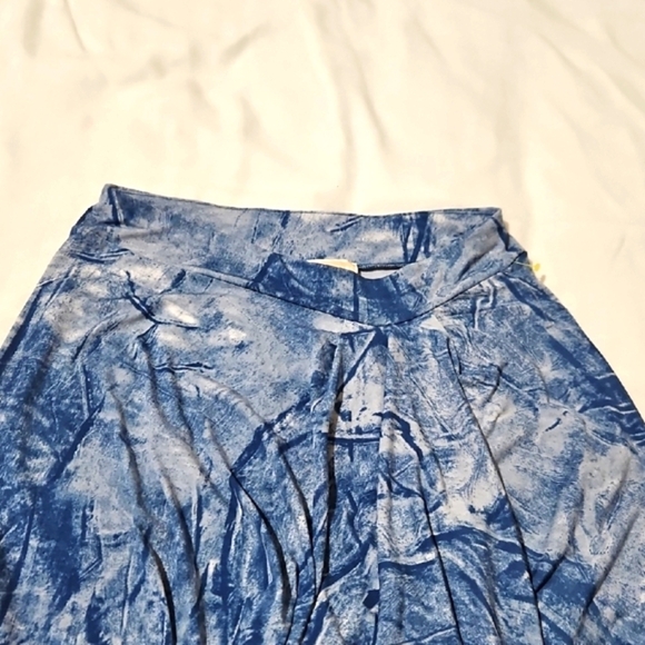 Michael Kors Marble Blue Midi Skirt - Picture 6 of 9